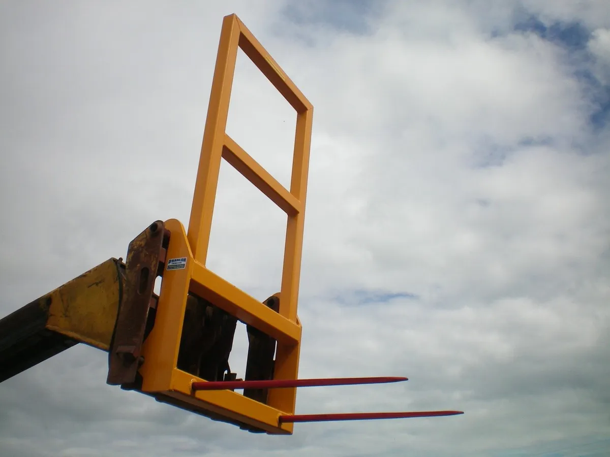 Telehandler/Loader Bale Spike with/without Frame - Image 2