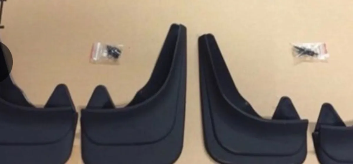 Moulded mud flaps front & rear - Image 1