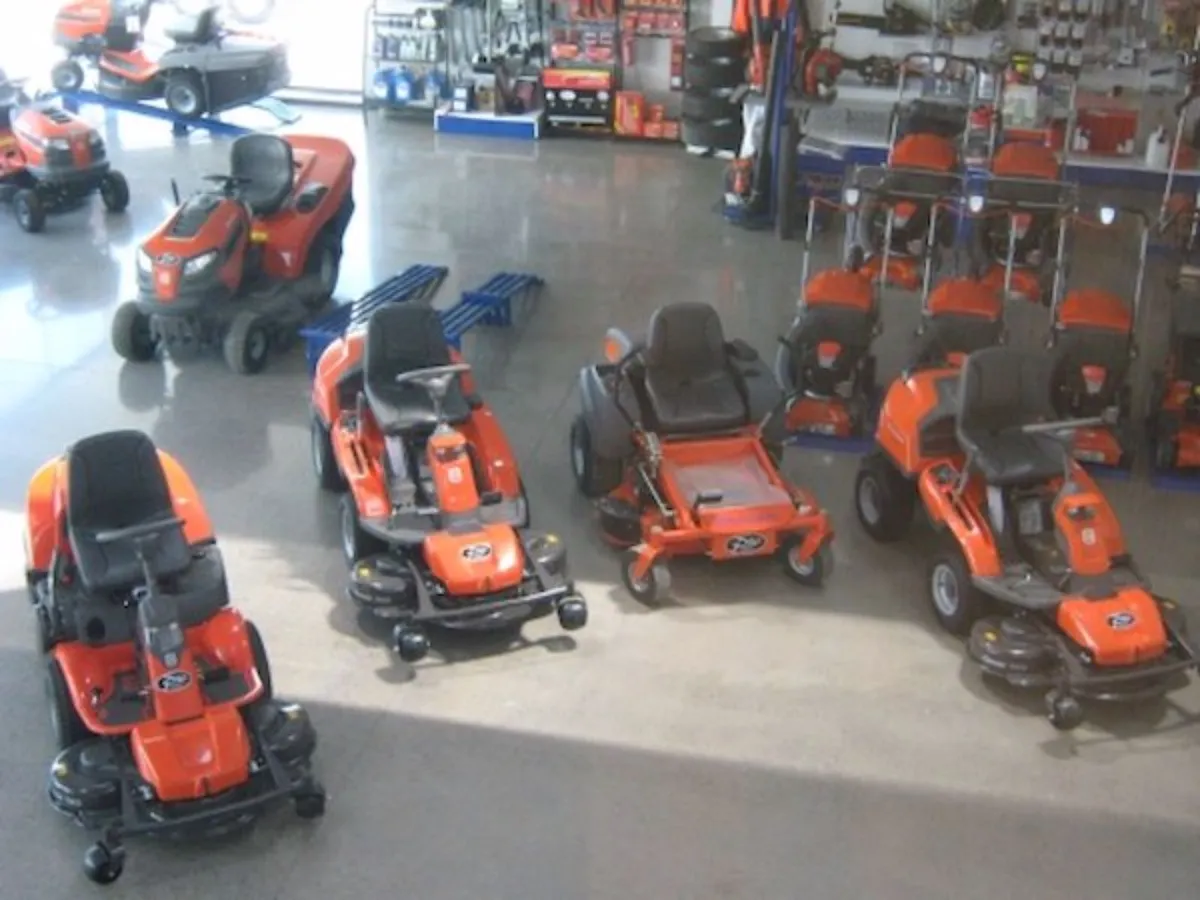 Husqvarna riders tractor mowers - Image 2