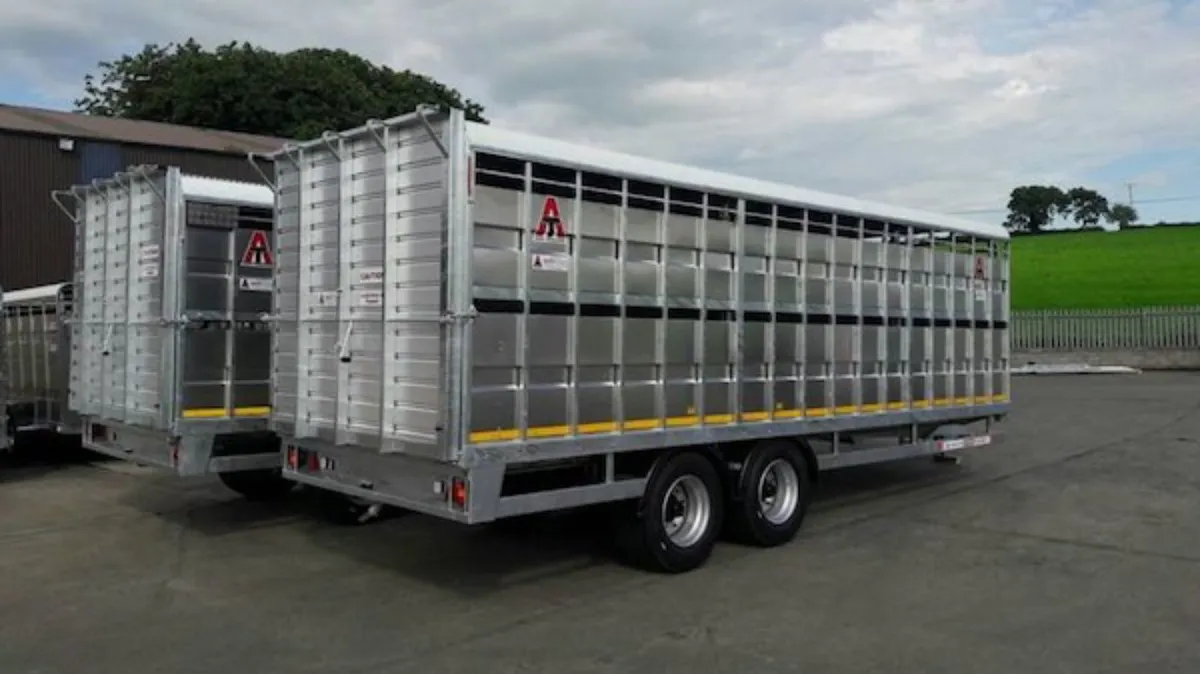 Pro trailers hudson livestock 16 ft / 32 ft - Image 3