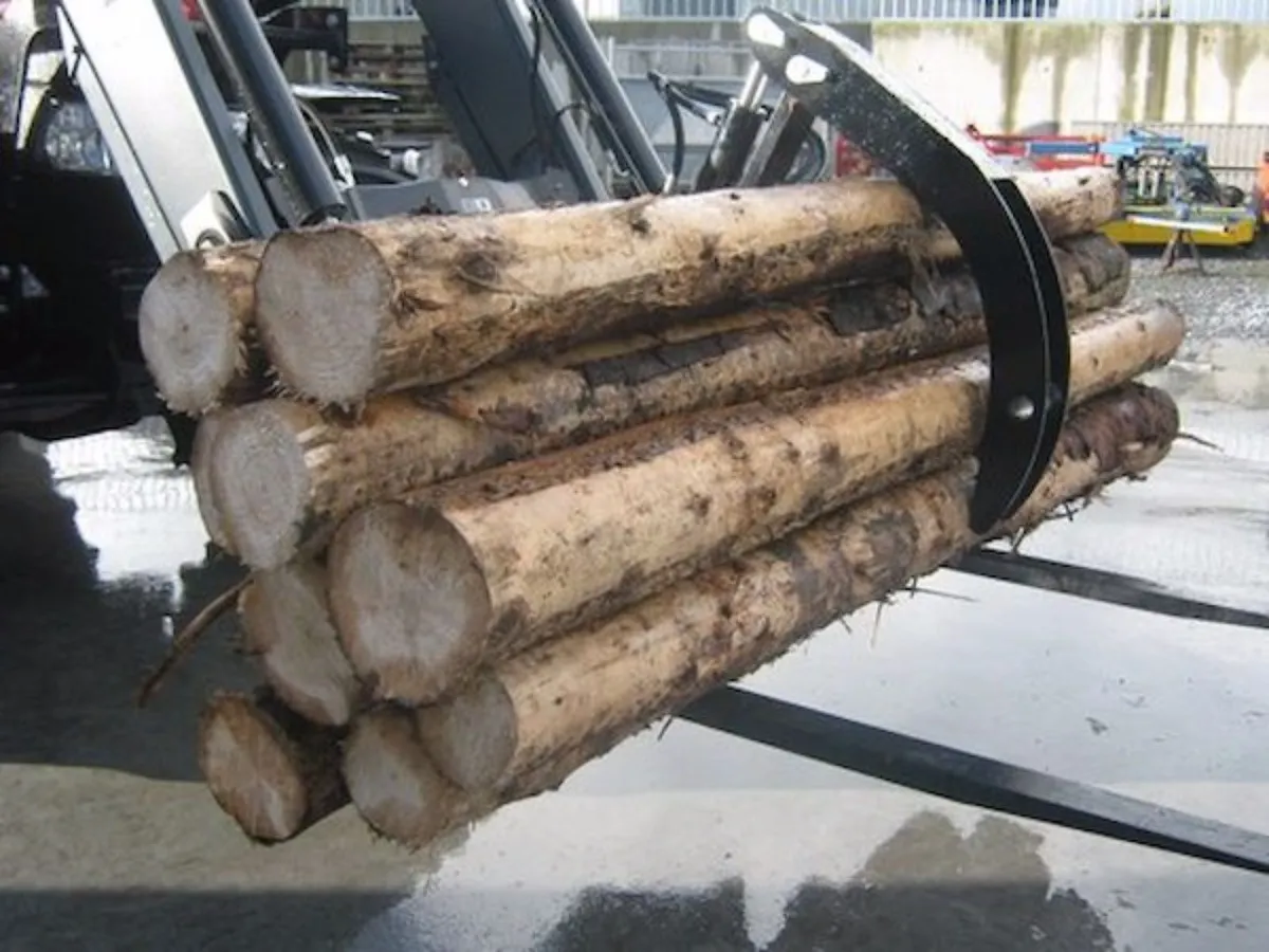 pallet forks , log grab