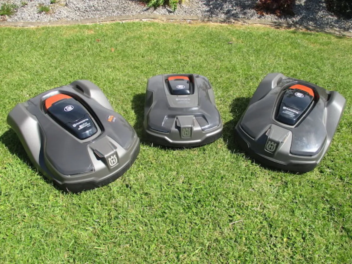 Husqvarna auto mower robotic sales service fitting - Image 2