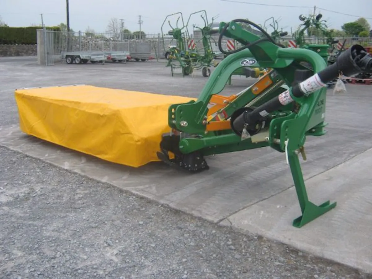 Malone disc mower 7ft 8 ft 9 ft, 4/6 rotor tedder - Image 3