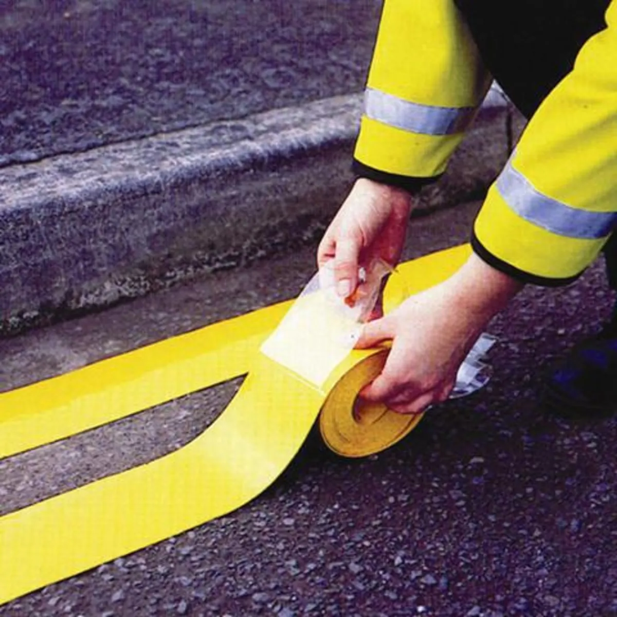 Yellow/White line &Bitumen overband @ MSS - Image 1