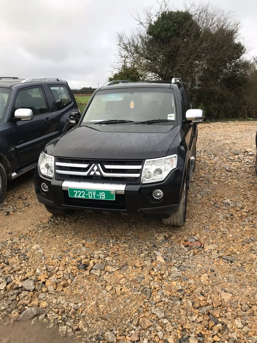 Mitsubishi pajero 2009 breaking