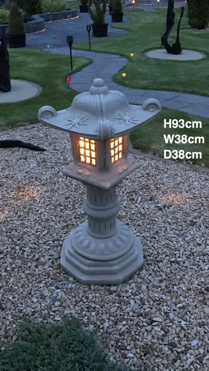 GARDEN ORNAMENTS N39 Y165 - Image 1