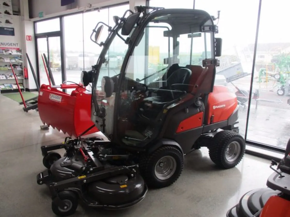 Husqvarna front deck rider diesel commercial mower - Image 1