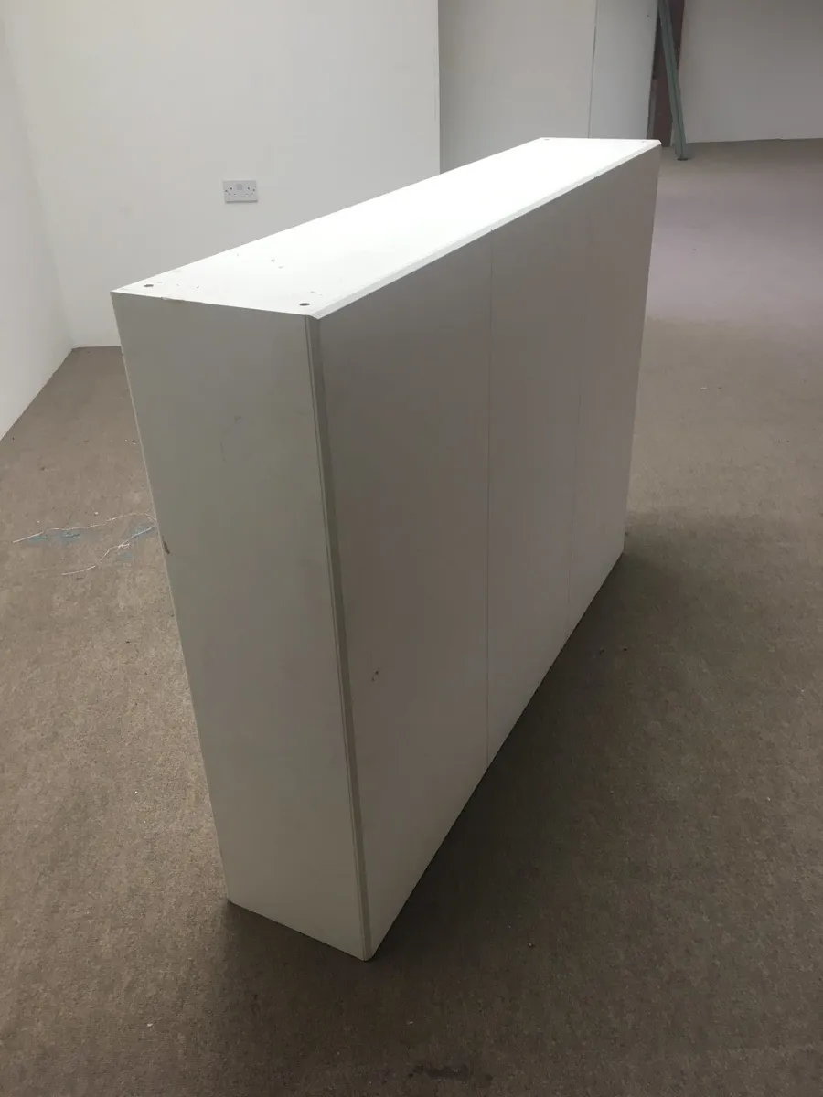 Free Standing White Partition Display Room Divider - Image 2