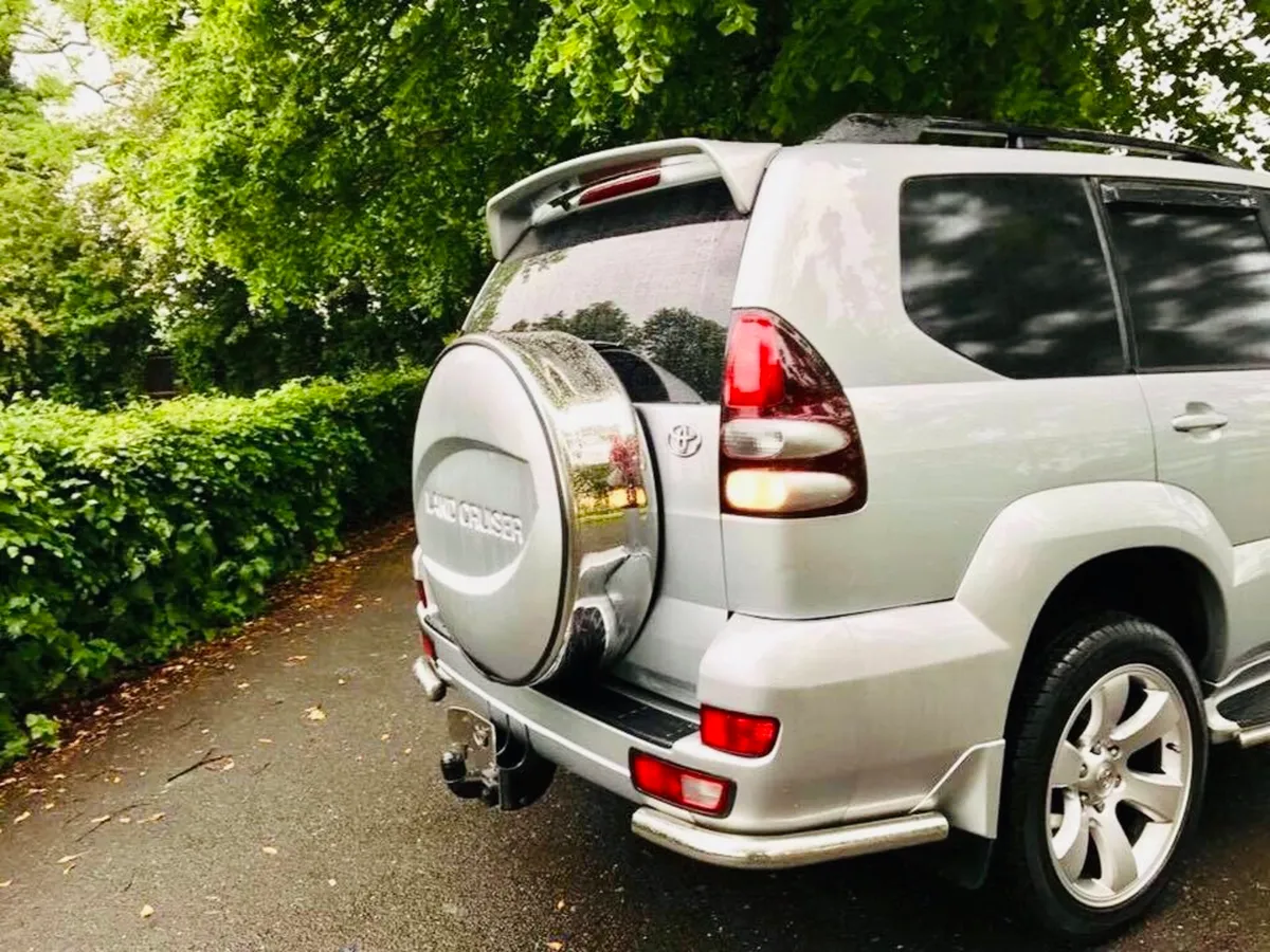 ***  TTE Roof Spoiler  *** Toyota  Landcruiser - Image 1