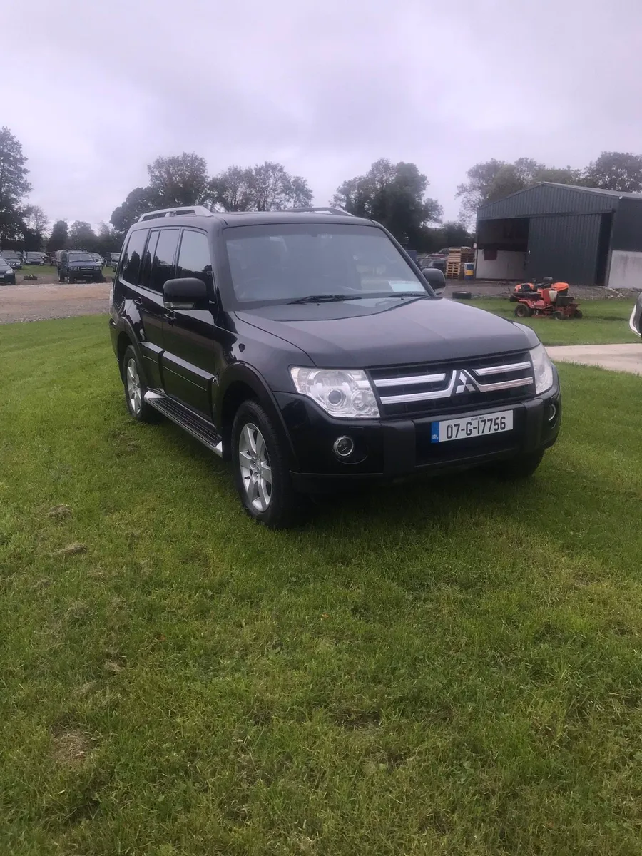 Mitsubishi pajero 3.2 breaking 2010