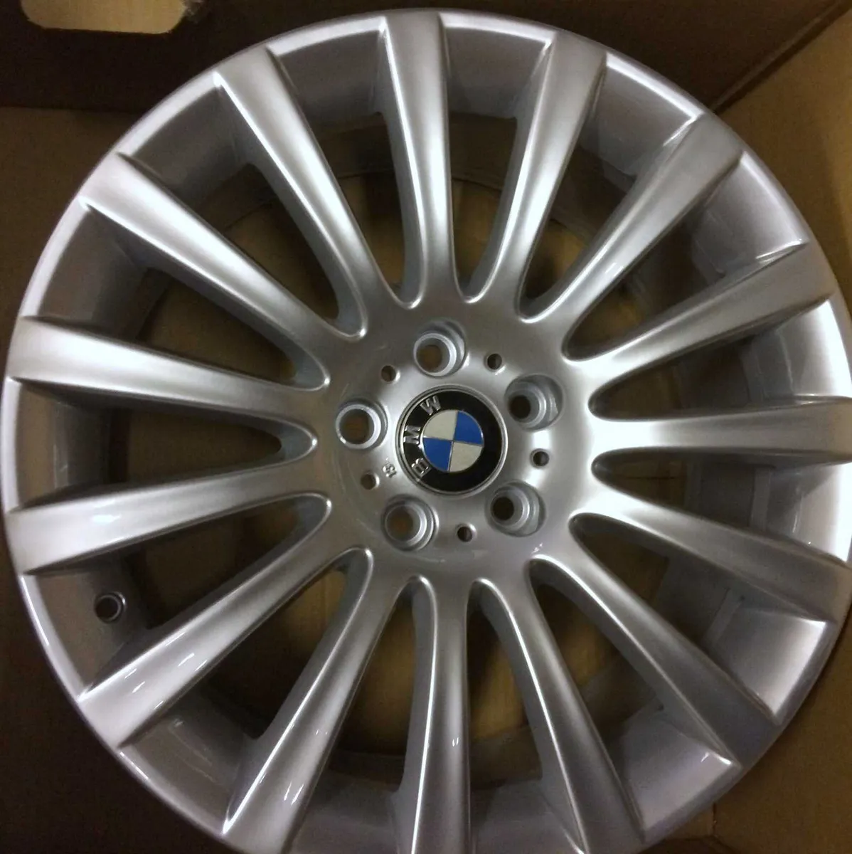BMW 7 Series 19" Alloy Wheels (Refurbished Fully) - Image 2