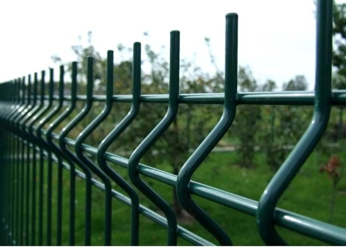 HEAVILY DISCOUNTED Mesh Fencing Sheets for SALE - Image 3