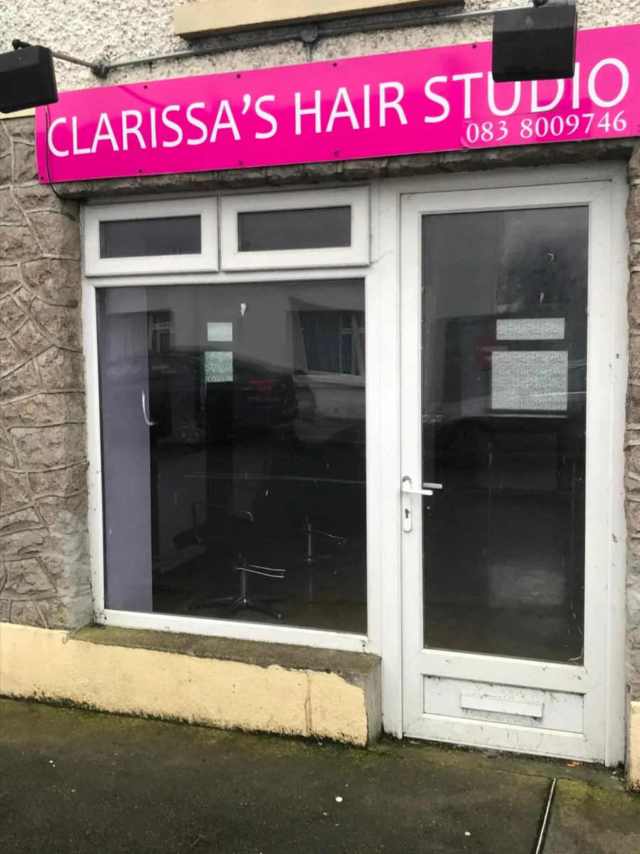 HAIR SALON  AND HOUSE TO LET READ AD