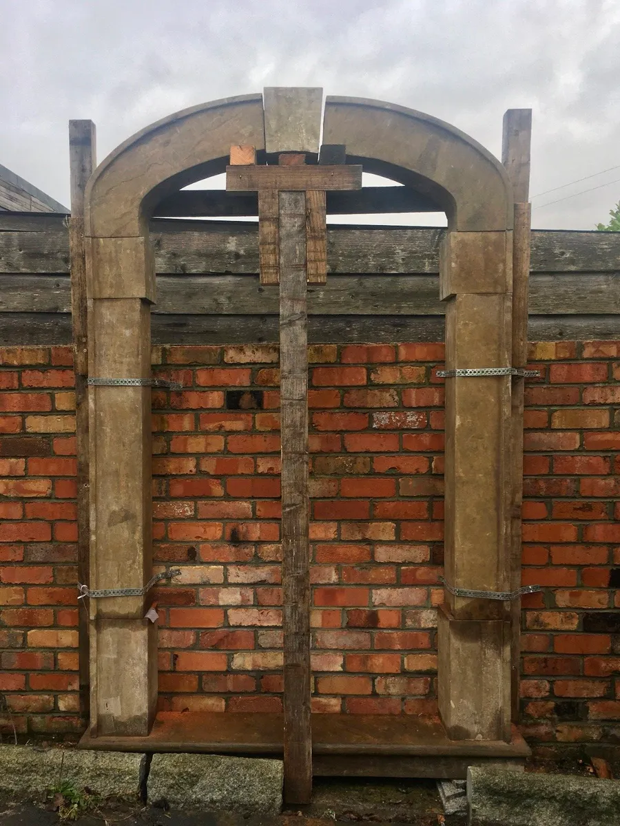 Door Surround Limestone - Image 2