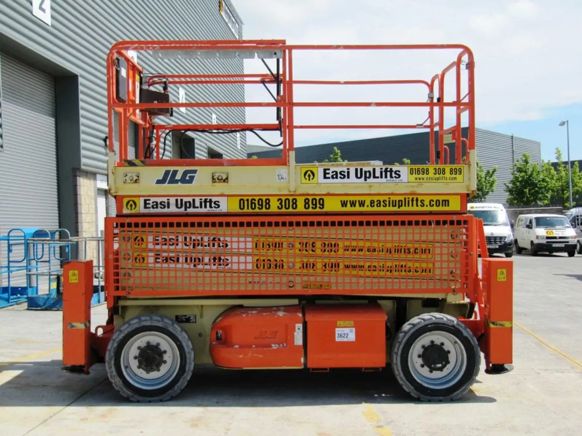 JLG M 4069 - 12m Electric Scissor Lift