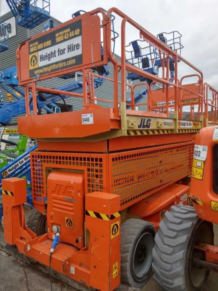 JLG M 4069 - 12m Electric Scissor Lift - Image 4