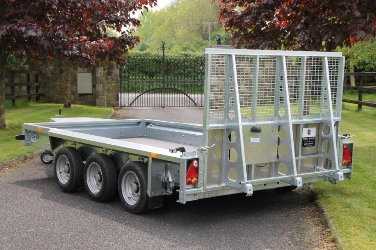 New GX126 12' x 6'1'' Ifor Williams Plant Trailer - Image 2