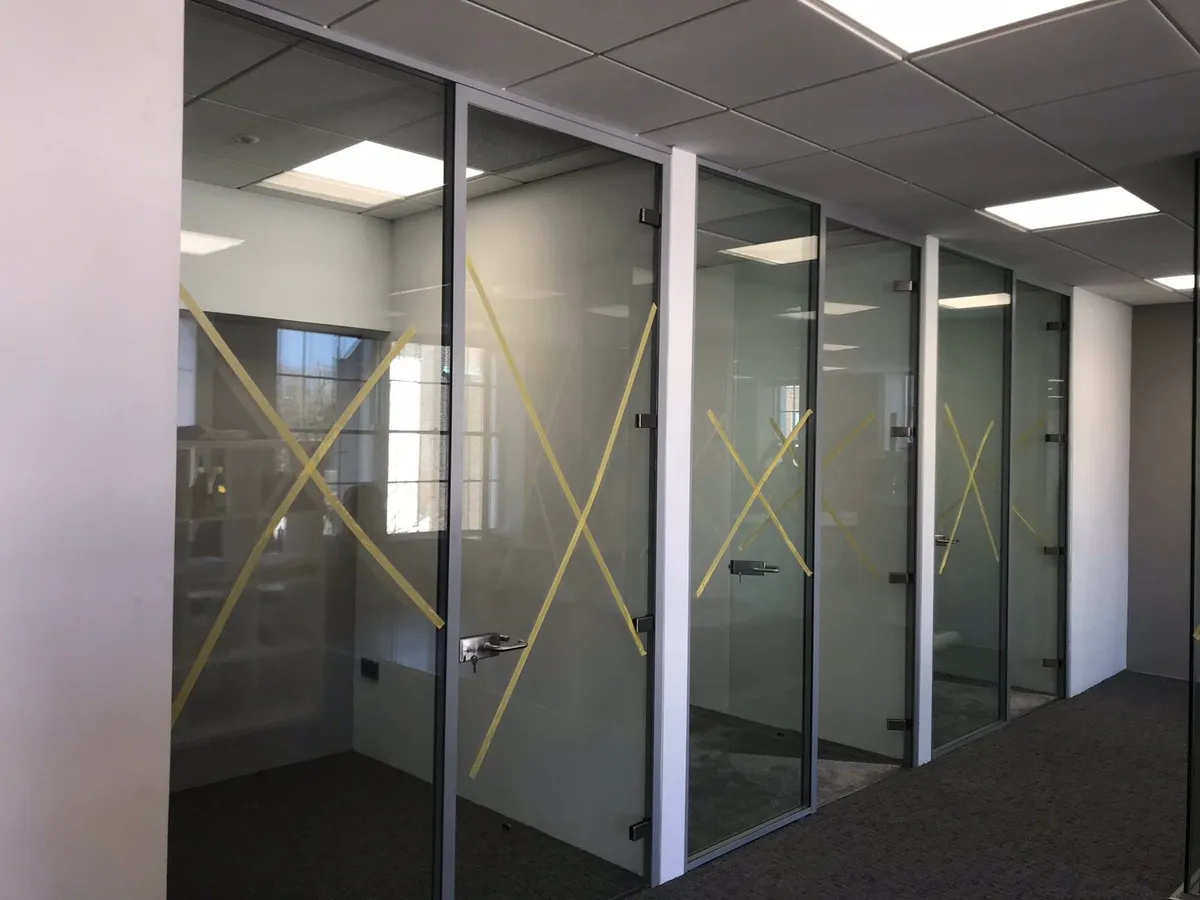 Glass partition systems for offices - Image 3