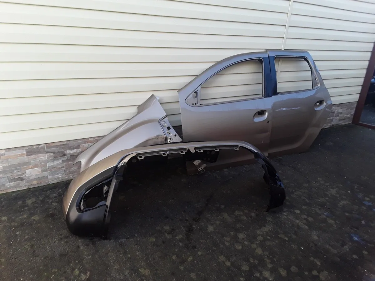 Dacia Duster Panels & Bumpers