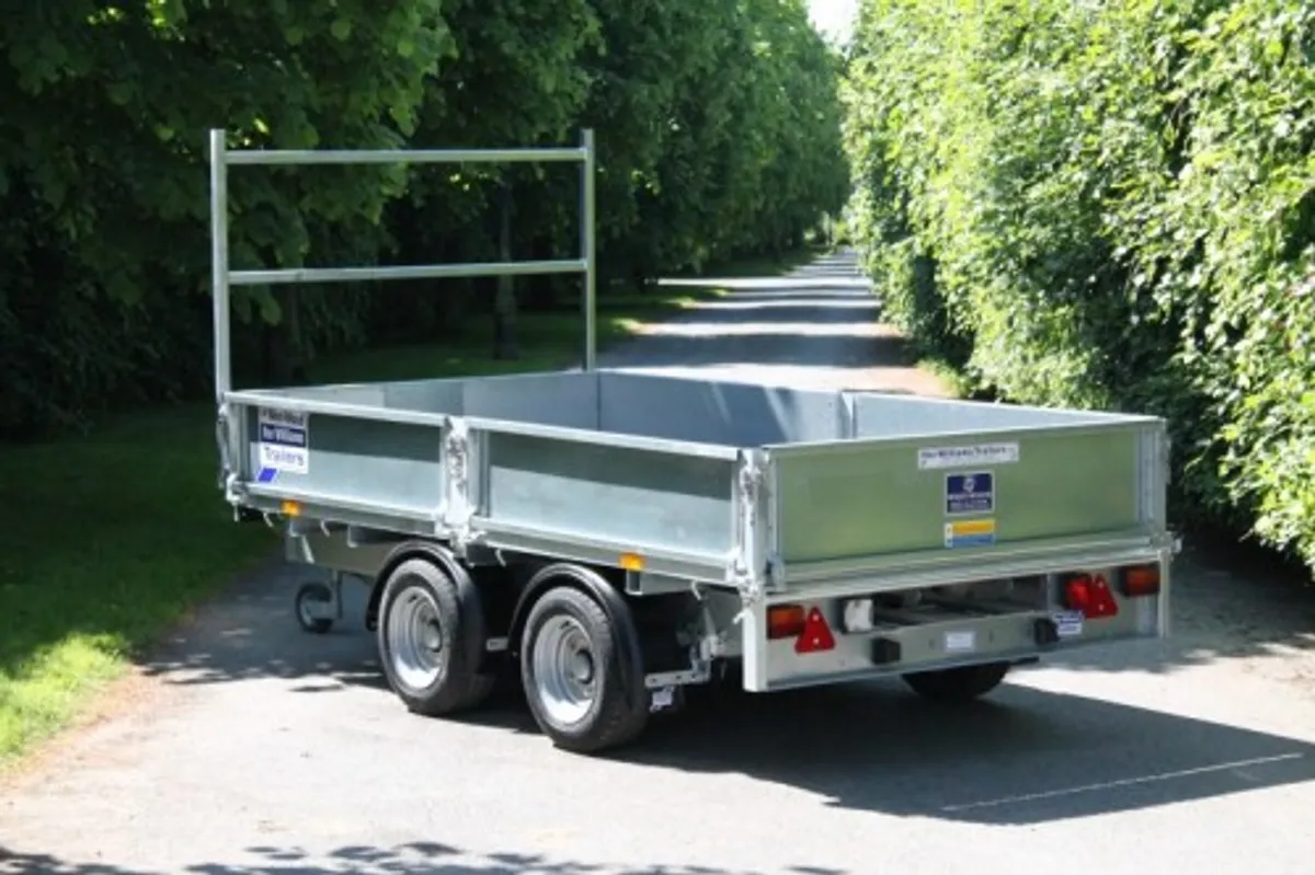 New LM105 10' x 5'6" Ifor Williams Flatbed - Image 2