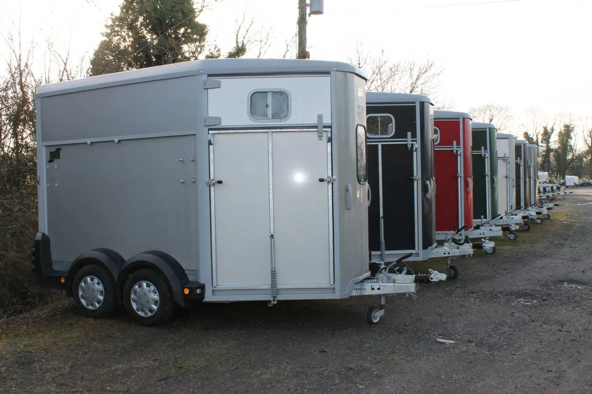 Best Deals on Ifor Williams Horseboxes - Image 1