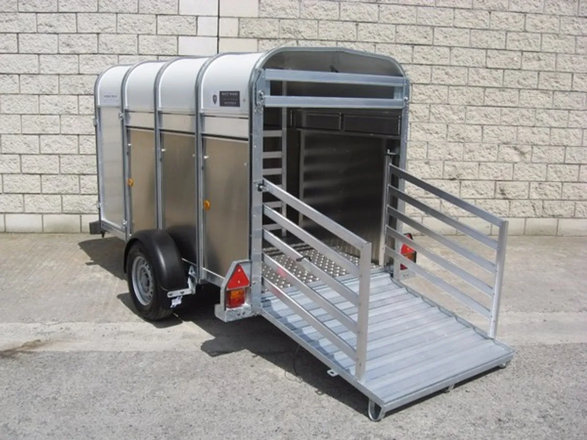 New P8 8' x 4'  x 5 Ifor Williams Pig & Sheep - Image 2