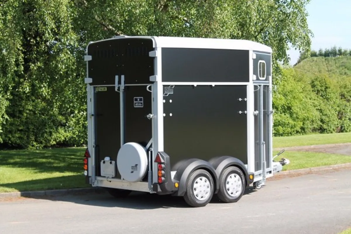 New HB506 Ifor Williams Horsebox - Image 3