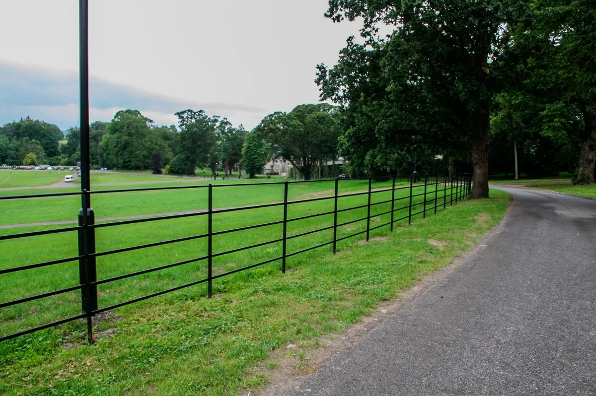 Estate Fencing & Gates