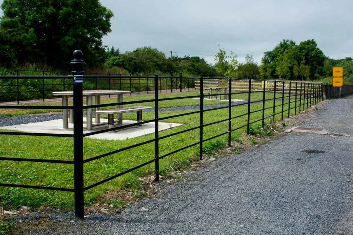 Estate Fencing & Gates - Image 4