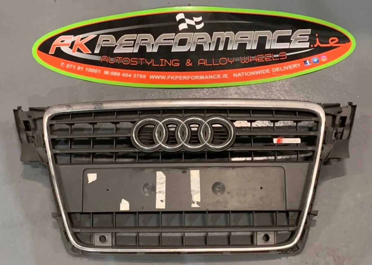 Audi A4 genuine main grills - Image 2