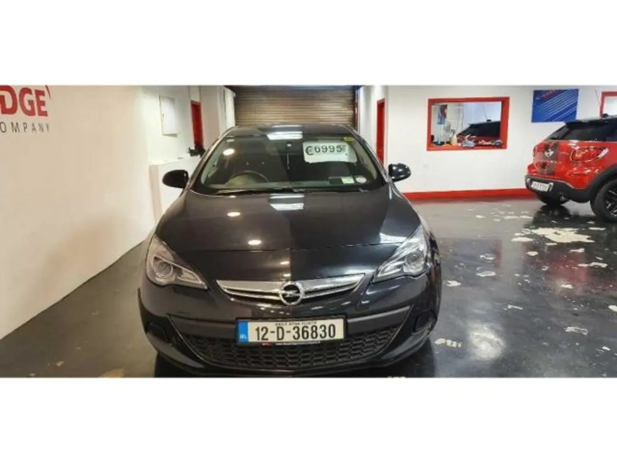 Opel Astra GTC Sport 1.7cdti 130PS 3DR - Image 2