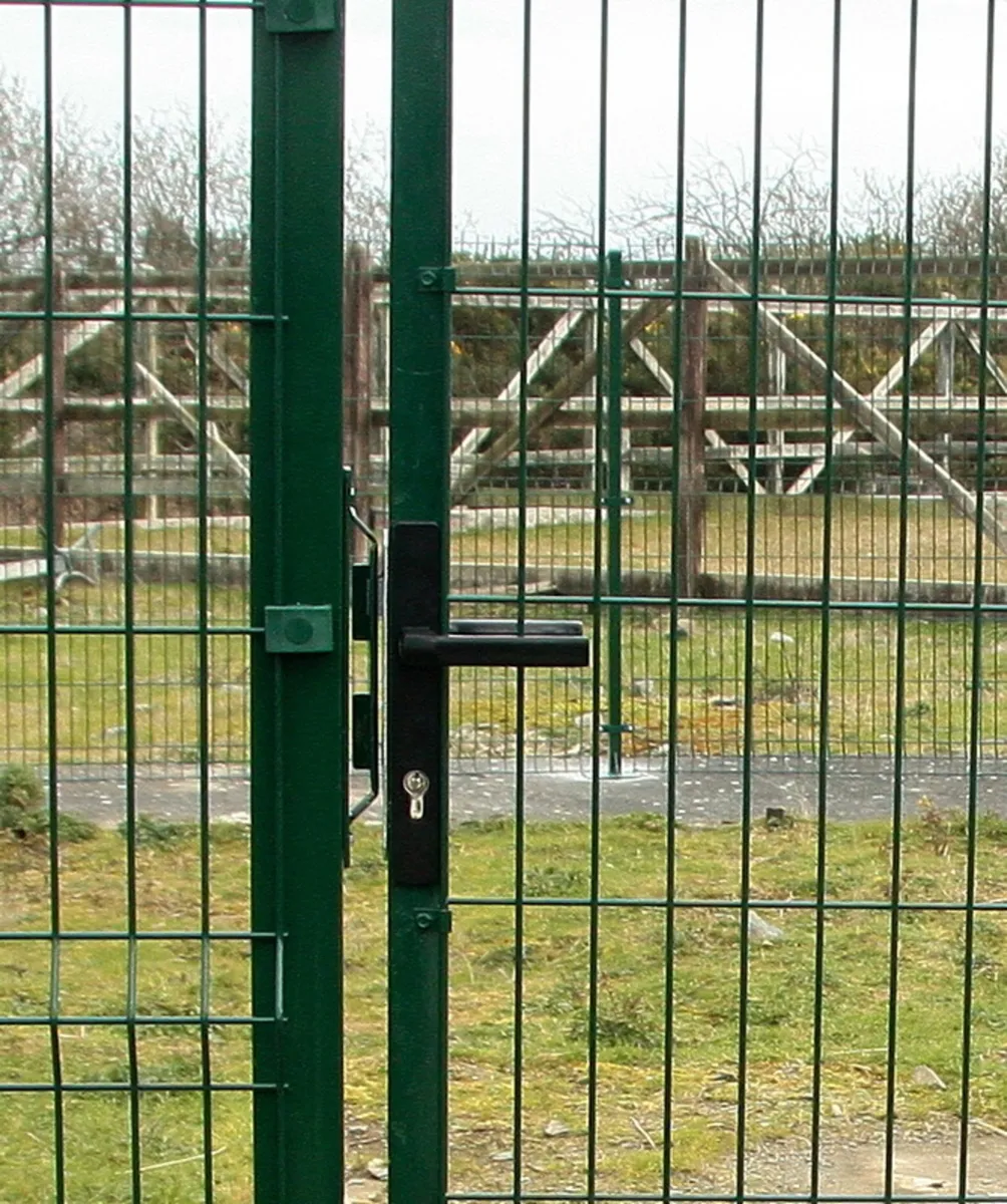 Fencing,  Gates, Double gates, Dog Run. - Image 3