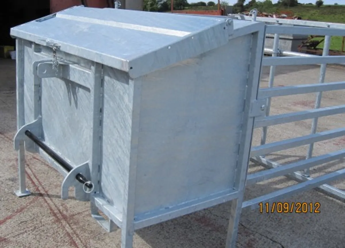 calf creep feeder - Image 1