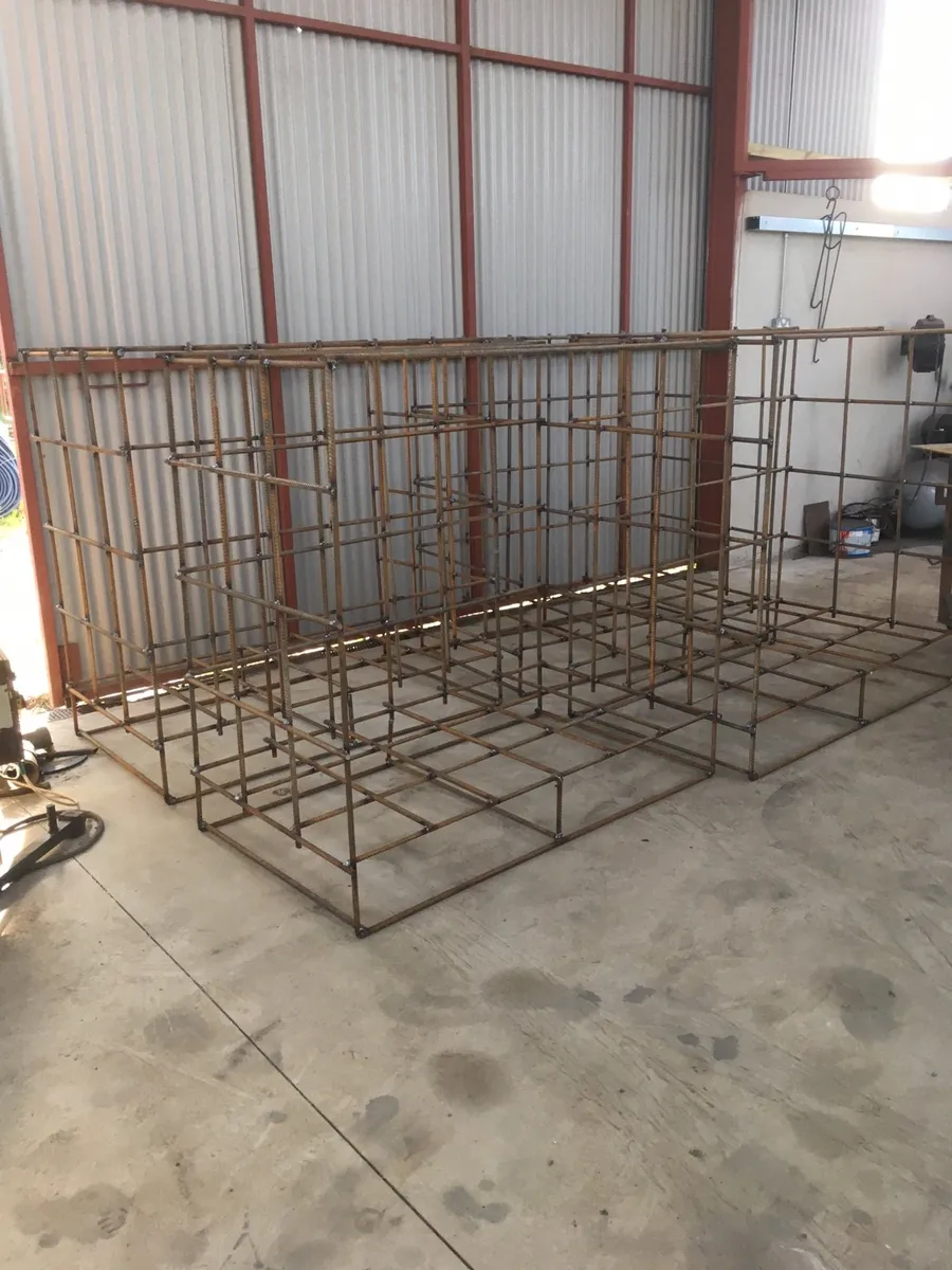 Oyster cages and trestles - Image 4