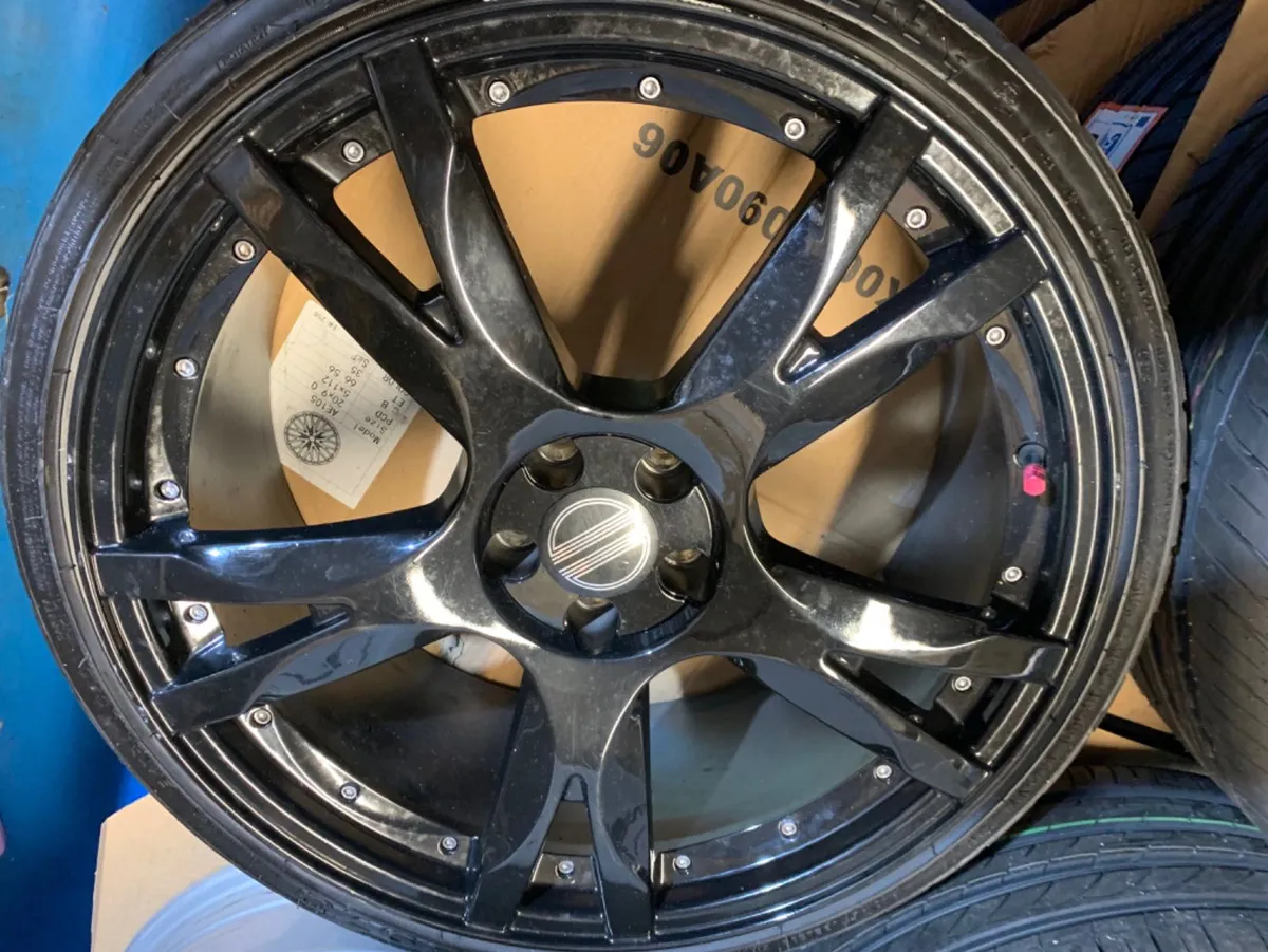 19” lambo 5x100