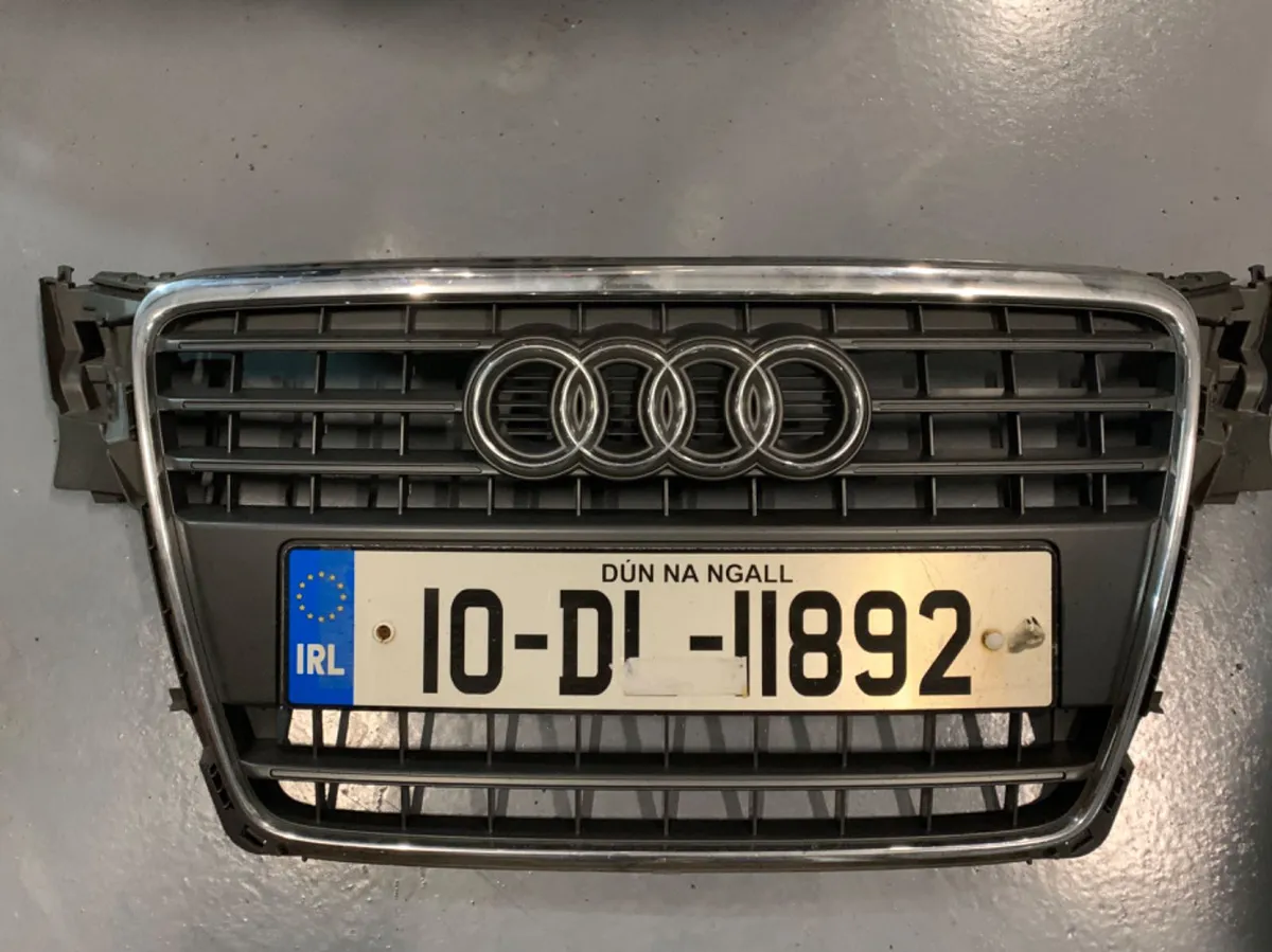 Audi A4 grill 08-11 model