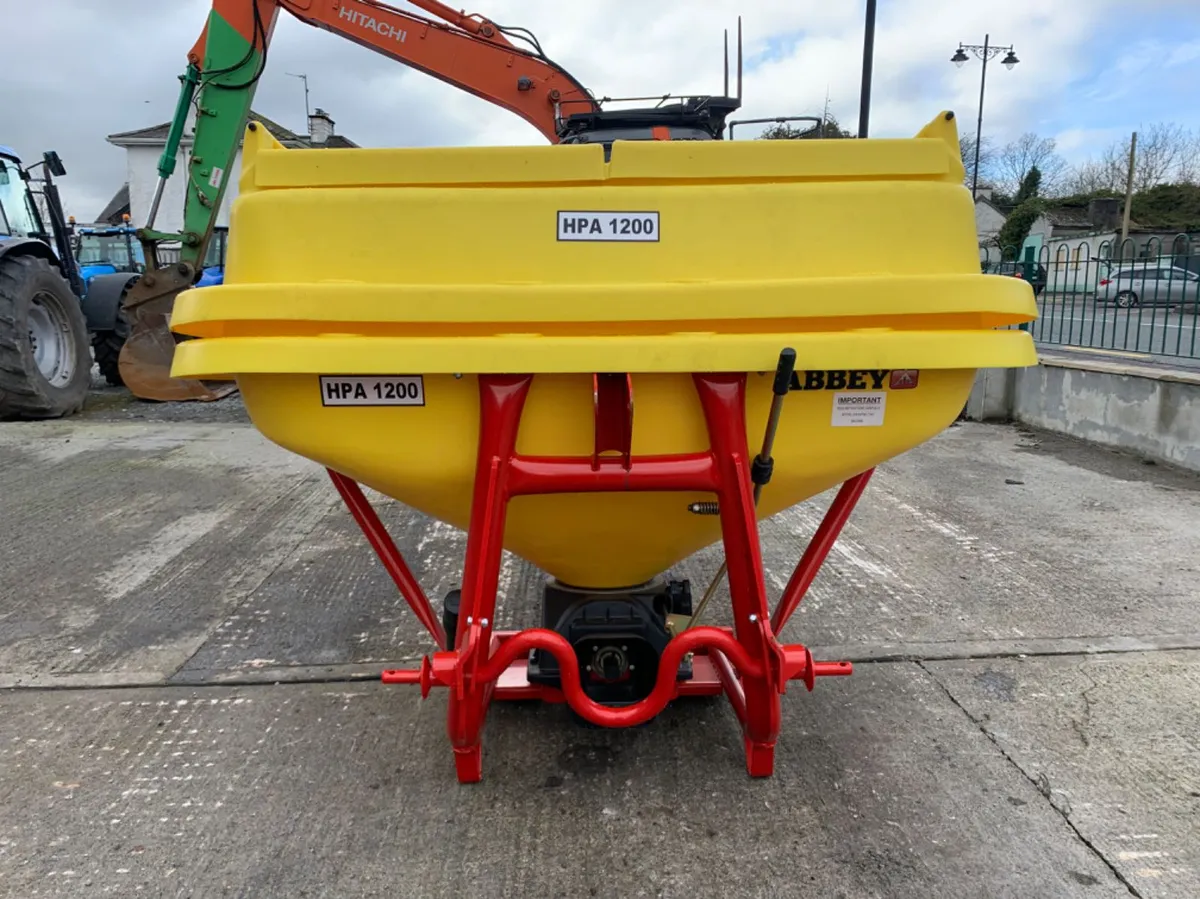New Abbey HPA1200 Wagtail Spreaders