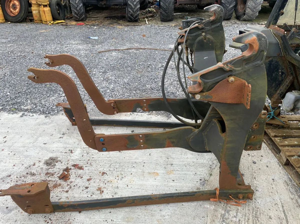 Ford 7740 MX Loader Brackets - Image 3