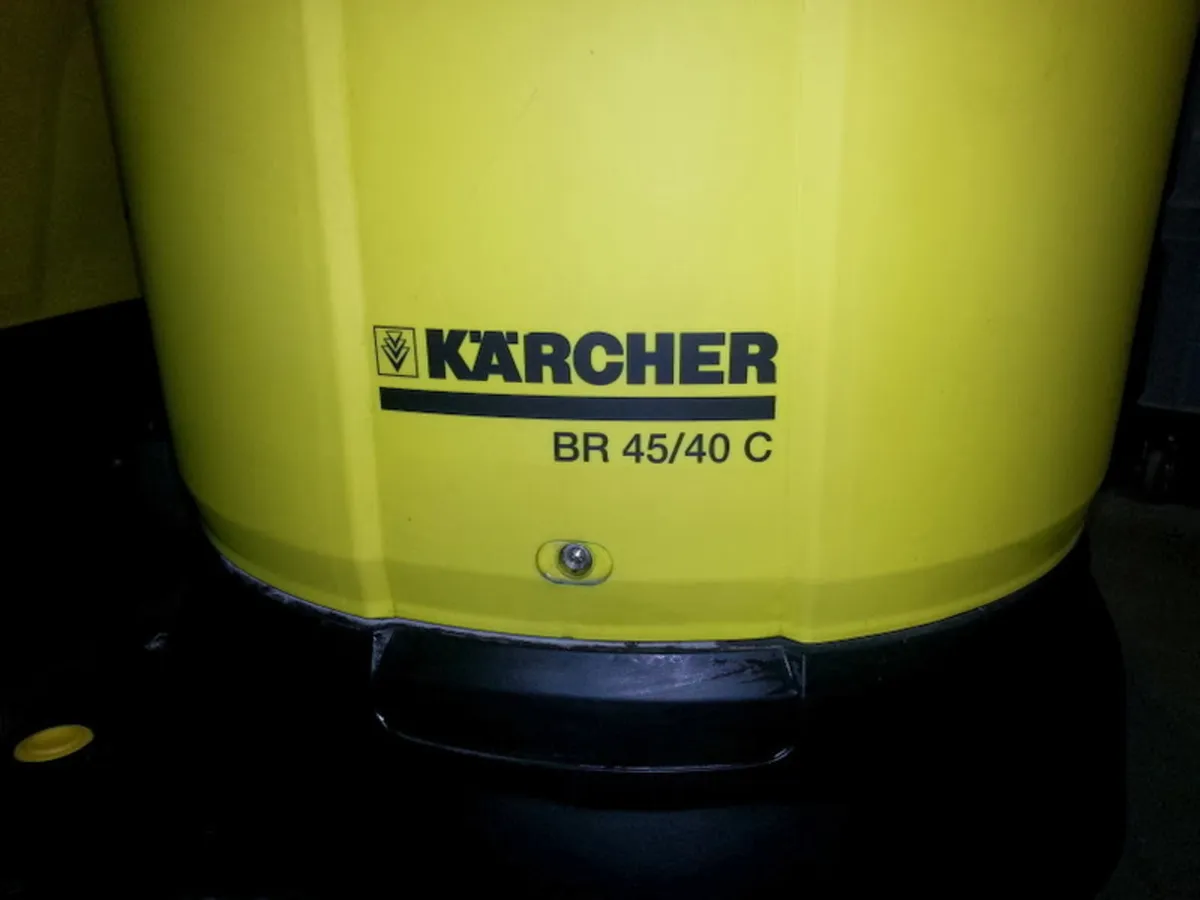 Secondhand Karcher BD45 Scrubber dryer - Image 4