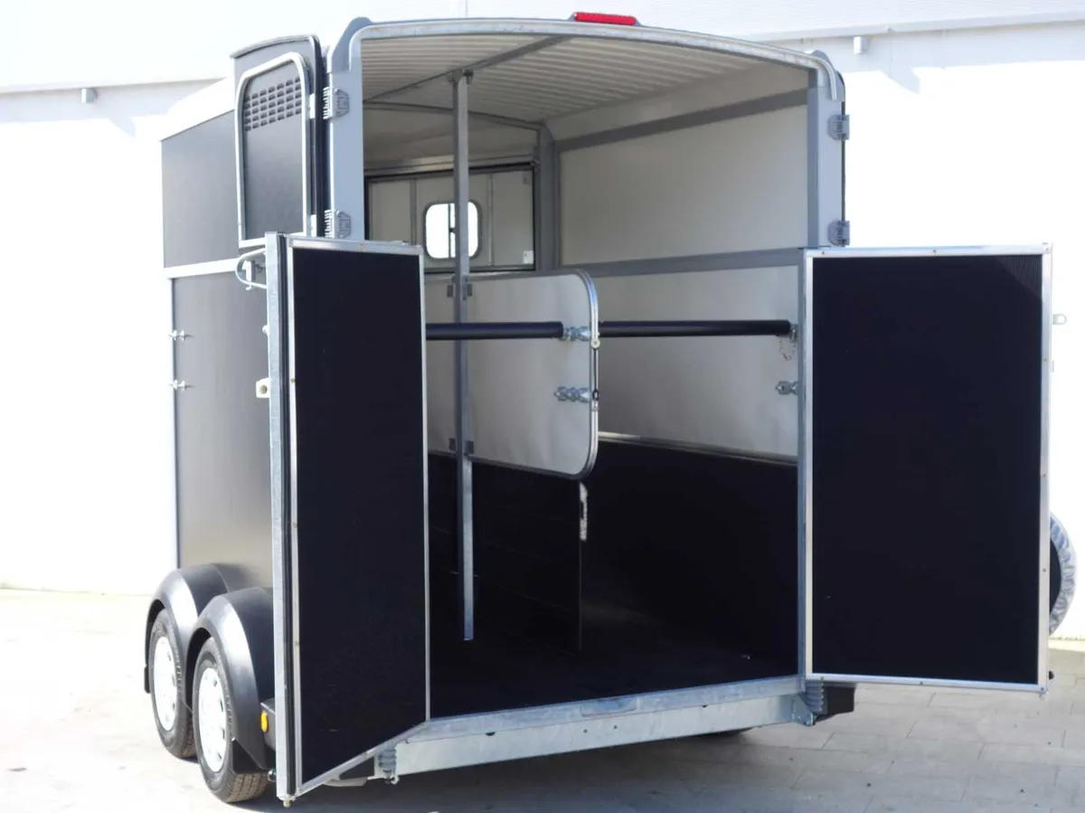 New HB511 Ramp/ Door Ifor Williams Horsebox