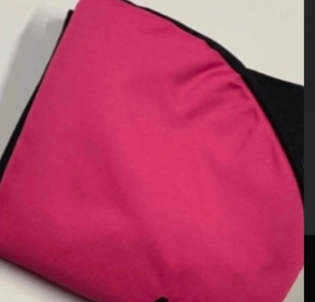 New pink & green seat covers available - Image 1