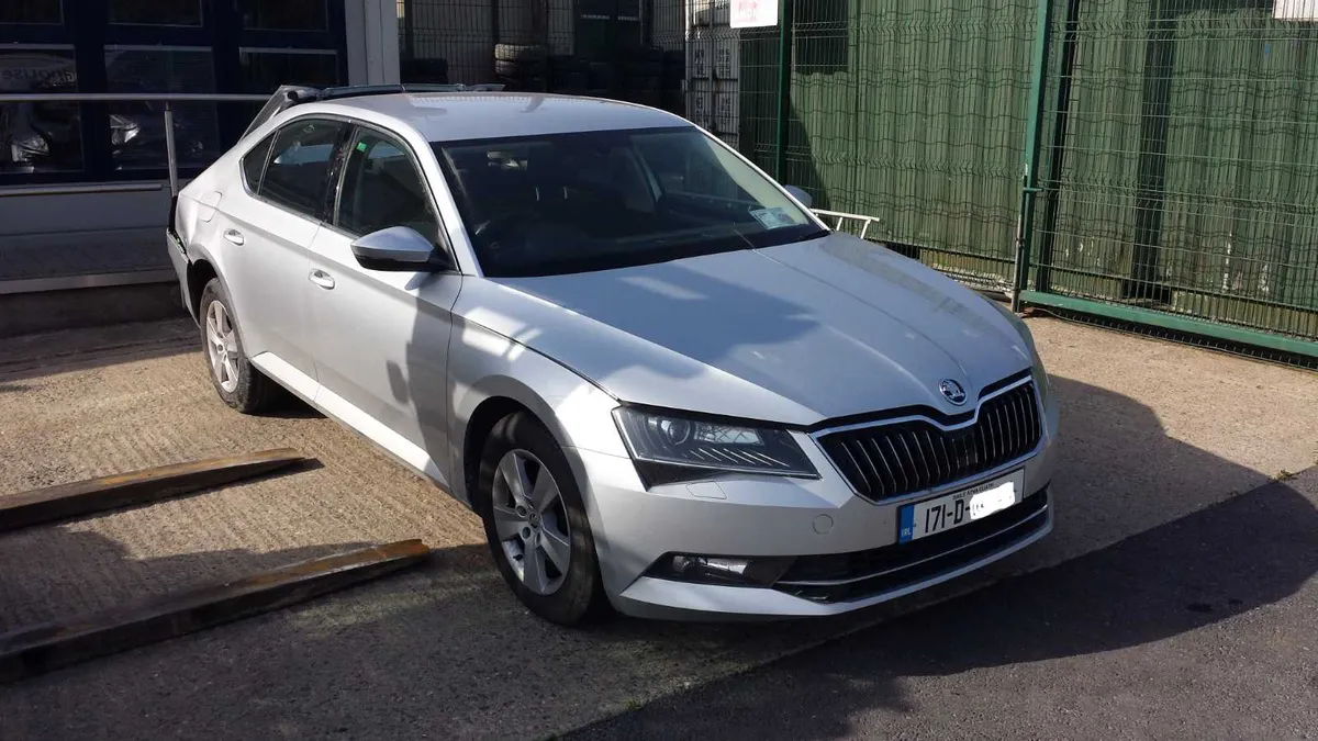 Superb Skoda 2017 - Image 2
