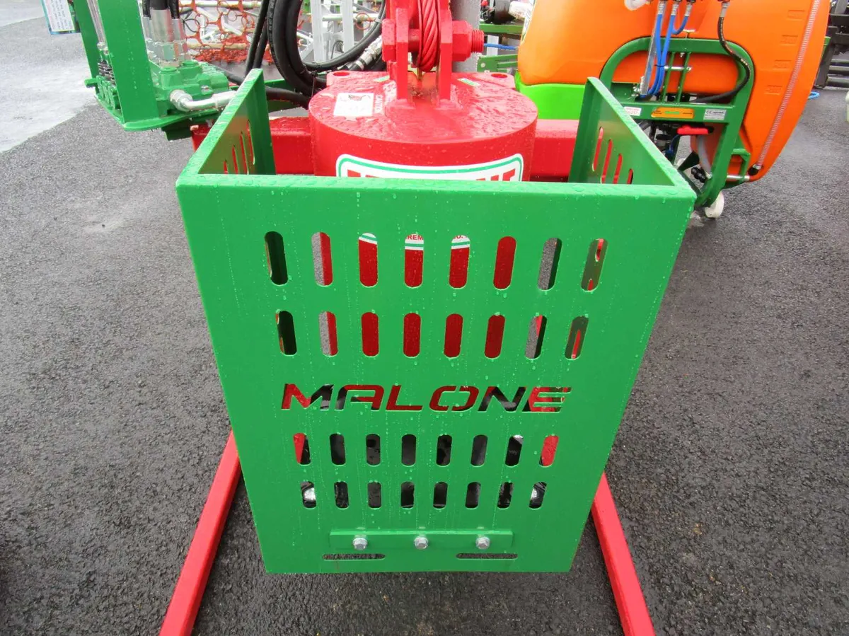 Malone side tilt post driver and log splitter - Image 3