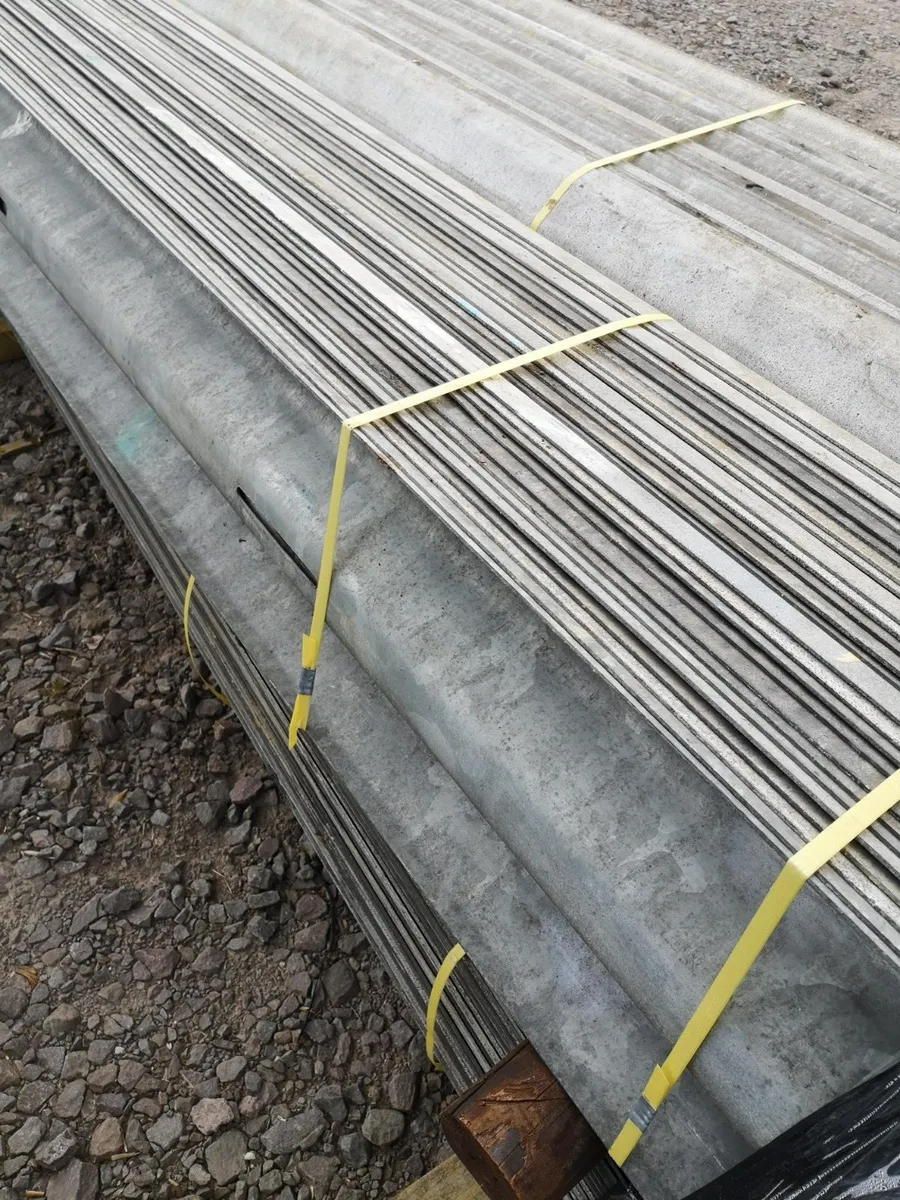 Crash barriers and box beam. Cattle penning - Image 3