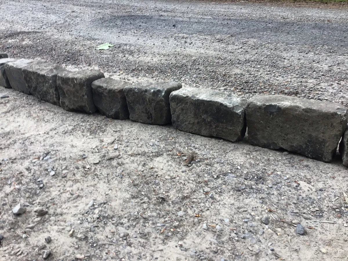 20m Old Salvage Black Granite  6" Kerbstone Deal - Image 4