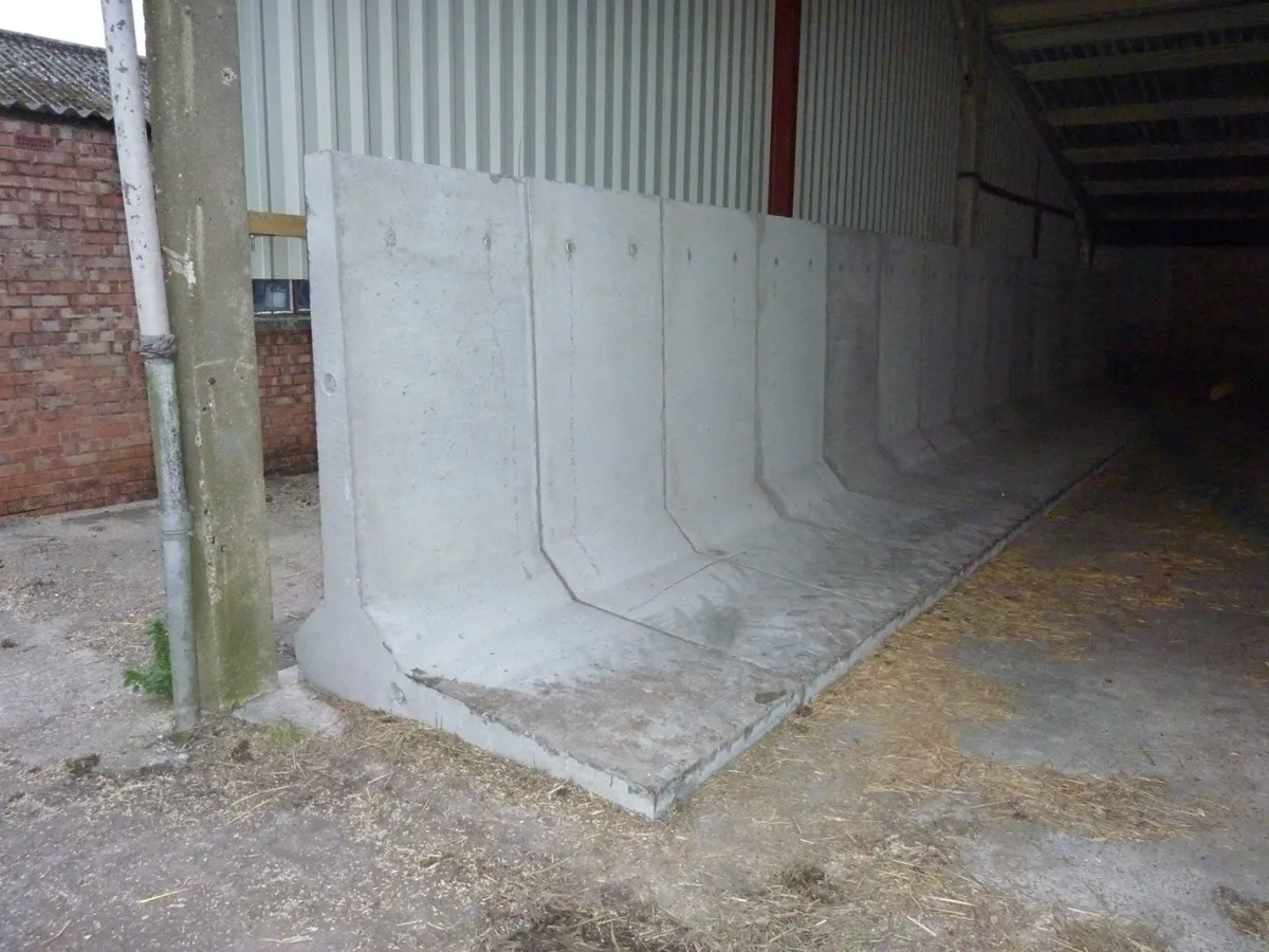 Precast Concrete Maize L-Walls/A-Walls - Image 4