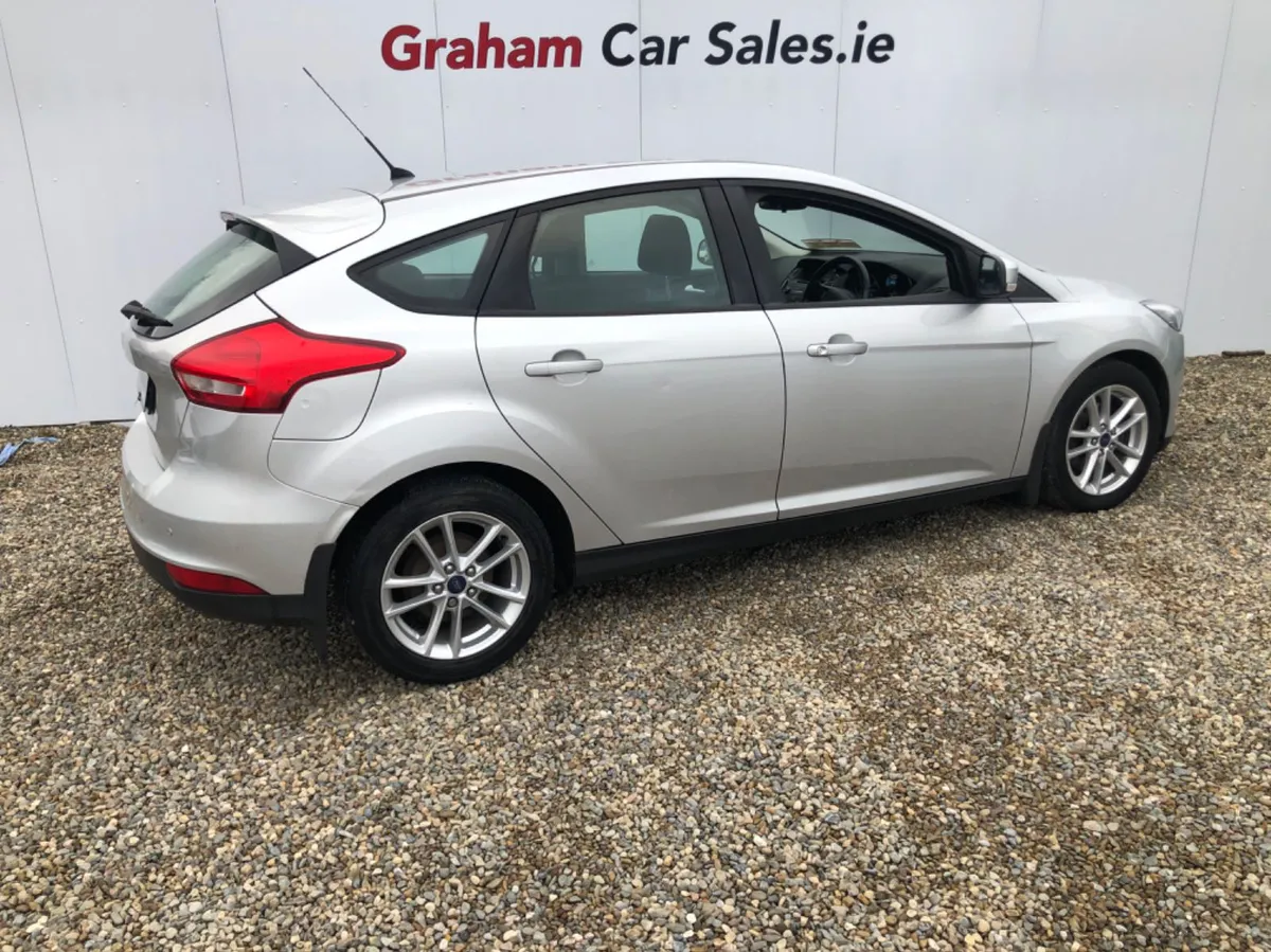 Ford Focus 2016 diesal - Image 2