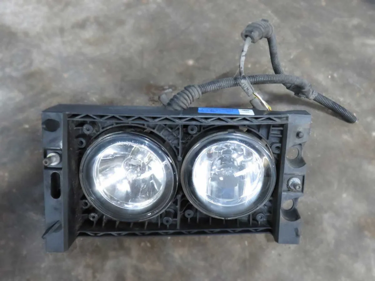 Genuine DAF Spot & Fog Lamp RH USED 1725271