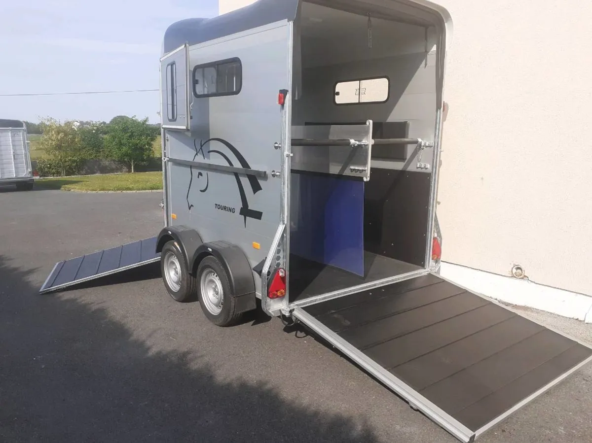 New cheval liberte horse box