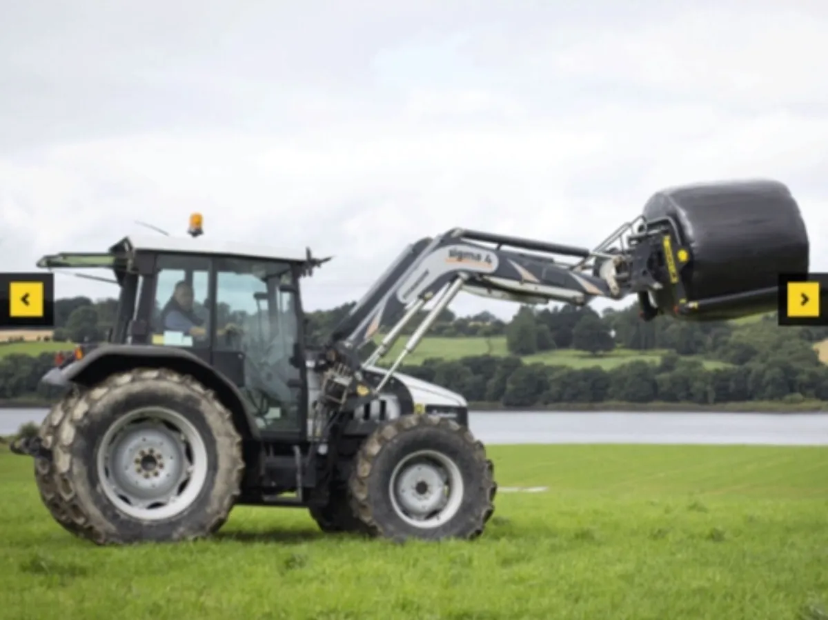 Fleming bale stacker - Image 1